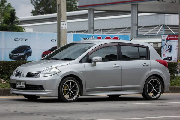 Chiangmai Tailândia Julho 2018 Carro Particular Nissan Tiida Foto Estrada — Fotografia de Stock