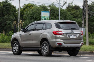 Chiangmai, Tayland - 19 Temmuz 2018: Özel Suv araba Ford Everest. Yol no.1001 Chiangmai iş alanı 8 km.