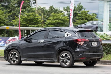 Chiangmai, Tayland - 19 Temmuz 2018: Özel araba Honda Hrv şehir Suv araba. Yol no.1001 Chiangmai şehir merkezine 8 km.