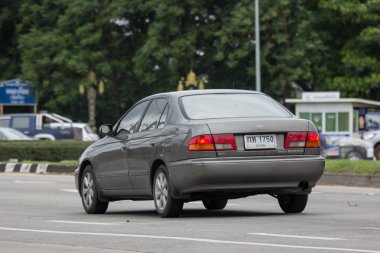 Chiangmai, Tayland - 20 Temmuz 2018: Özel Old araba, Toyota Corona. Yol no.1001, Chiangmai iş alanı 8 km.
