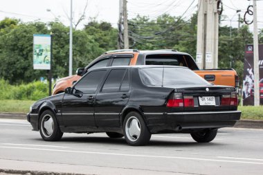 Chiangmai, Tayland - 20 Temmuz 2018: Özel eski araba, Saab 9000 Cd kompakt lüks otomobil. Yolda 1001 Chiangmai şehir fotoğraf.