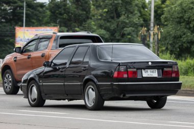 Chiangmai, Tayland - 20 Temmuz 2018: Özel eski araba, Saab 9000 Cd kompakt lüks otomobil. Yolda 1001 Chiangmai şehir fotoğraf.