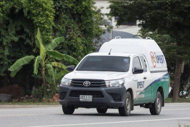 Chiangmai, Tayland - 23 Temmuz 2018: Pick up Ipest şirketin kamyon. Hizmet Denetim pest içinde ev ve bina için. Fotoğrafa yol no.1001 8 km şehir merkezine, Tayland.