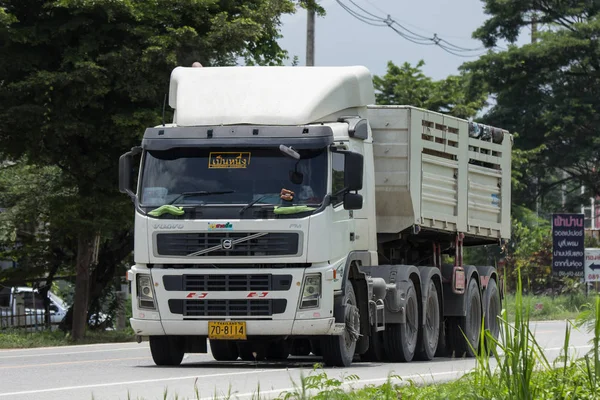 Chiangmai Tajlandia Lipca 2018 Prywatne Volvo Wywrotki Zdjęcie Drodze 121 — Zdjęcie stockowe