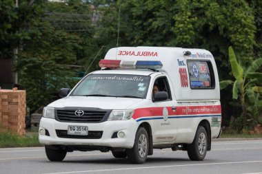 Chiangmai, Tayland - 24 Temmuz 2018: Ambulans van Mae Pong bucağı Yönetim Organizasyon. Fotoğrafa yol no.121 8 km şehir merkezine Chiangmai, Tayland.
