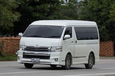 Chiangmai, Tayland - 24 Temmuz 2018: Özel Toyota Ventury van. Yol no.1001, Chiangmai iş alanı 8 km.