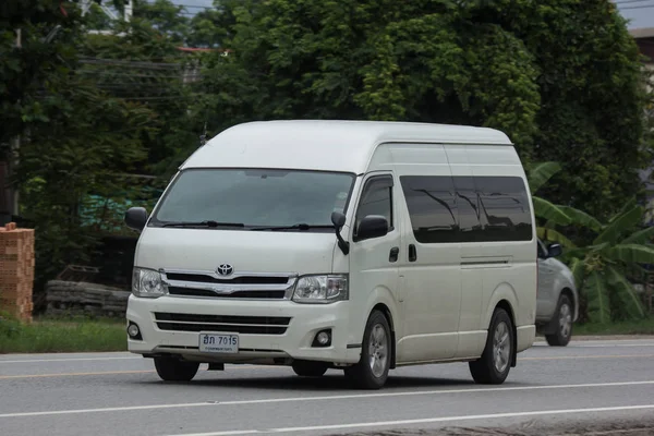Chiangmai Tailândia Julho 2018 Private Toyota Commuter Van Foto Estrada — Fotografia de Stock