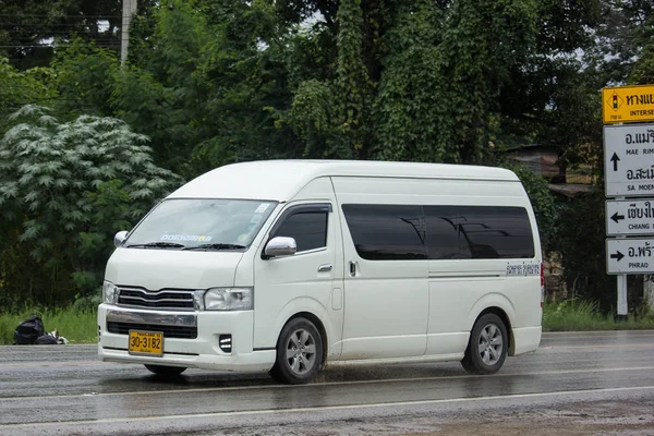 Chiangmai Thailand Juli 2018 Privat Toyota Commuter Van Foto Vägen — Stockfoto