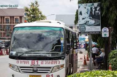 Chiangmai, Tayland - 8 Ağustos 2018: Yutong Mini otobüs. Otobüs Chiangmai şehir otobüs veya SPK. SPK yönetimi Chiangmai Belediyesi tarafından. Fotoğraf, Chiangmai otobüs istasyonu, Chiangmai, Tayland.