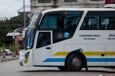 Chiangmai, Tayland - 8 Ağustos 2018: Sombattour otobüs şirketi. Fotoğraf Chiangmai otobüs istasyonu, Tayland.