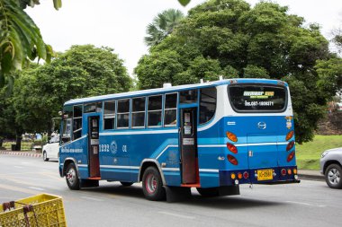 Chiangmai, Tayland - 10 Ağustos 2018: Otobüs rota Chiangmai ve hod Soka, bütçe fan otobüs. Chiangmai şehrinde yolda fotoğraf.