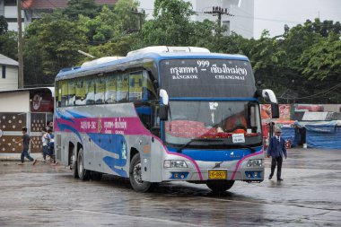 Chiangmai, Tayland - 18 Ağustos 2018: Volvo otobüs ulaşım hükümet şirket. 15 metre otobüs. Fotoğraf Chiangmai otobüs istasyonu.