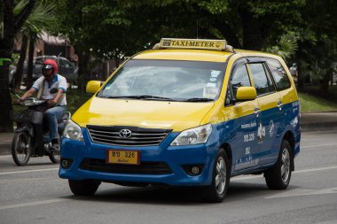 Chiangmai, Tayland - 10 Ağustos 2018: City taksi chiangmai, şehir hizmetinde. Chiangmai şehrinde yolda fotoğraf.