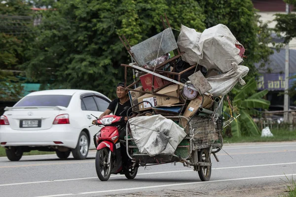 Chiangmai Tailandia Julio 2018 Motocicleta Privada Honda Dream Foto Carretera — Foto de Stock