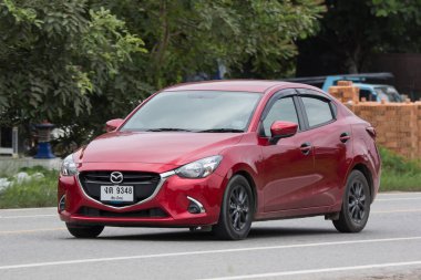 Chiangmai, Tayland - 31 Temmuz 2018: Özel Eko Kiralık Mazda 2. Yol no.1001 Chiangmai iş alanı 8 km.