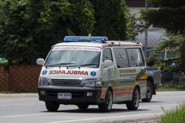 Chiangmai, Tayland - 2 Ağustos 2018: Ambulans van Siam Tranfer hizmet. Yol no.1001, Chiangmai iş alanı 8 km.