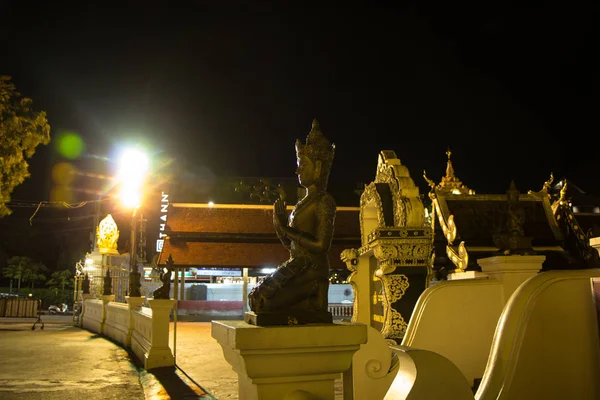 Chiangmai Tailandia Agosto 2018 Foto Nocturna Wat Jedi Luang Templo —  Fotos de Stock
