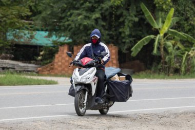 Chiangmai, Tayland - 3 Ağustos 2018: Özel motosiklet, Honda'ı tıklatın. Fotoğrafa yol no.121 8 km şehir merkezine Chiangmai, Tayland.