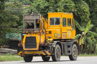 Chiang Mai, Tayland-23 Nisan 2017: özel vinç kamyon şehir yol üzerinde. Fotoğraf Road Hayır 121 hakkında 8 km şehir merkezine Chiangmai, Tayland.