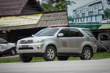 Chiangmai, Tayland - 6 Ağustos 2018: Kraliyet Tayland polisi, polis arabası. Fotoğrafa yol no.121 8 km şehir merkezine Chiangmai, Tayland.