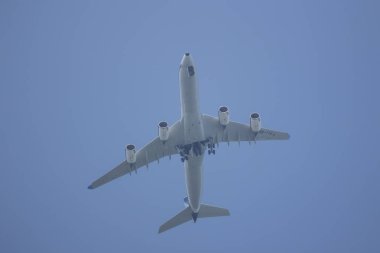 Chiangmai, Tayland - 31 Ağustos 2018: Hs-Tyv Airbus A340-500 Kraliyet Tayland Hava Kuvvetleri (Rtaf). Chiangmai Havaalanı'ndan çıkar.