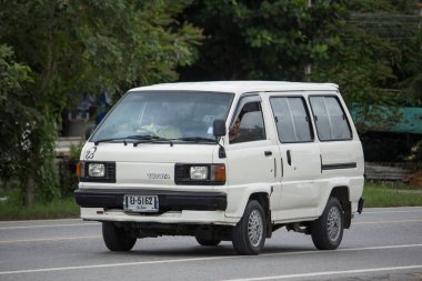 Chiangmai, Tayland - 6 Ağustos 2018: Eski Toyota Liteace özel van. Yol no.1001, Chiangmai iş alanı 8 km.