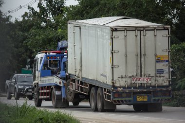 Chiangmai, Tayland - 6 Ağustos 2018: Nam Jaruen çekiciyi acil araba hareket. Fotoğraf Road Hayır 121 hakkında 8 km şehir merkezine Chiangmai, Tayland.