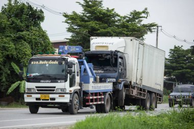 Chiangmai, Tayland - 6 Ağustos 2018: Nam Jaruen çekiciyi acil araba hareket. Fotoğraf Road Hayır 121 hakkında 8 km şehir merkezine Chiangmai, Tayland.