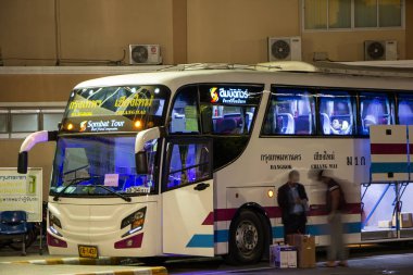 Chiangmai, Tayland - 4 Eylül 2018: Sombattour otobüs şirketi. Fotoğraf Chiangmai otobüs istasyonu, Tayland.