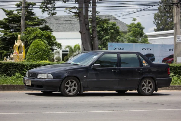 チェンマイ 2018 専用車 ボルボのセダン車 S70 道路形 1001 チェンマイ市内から — ストック写真