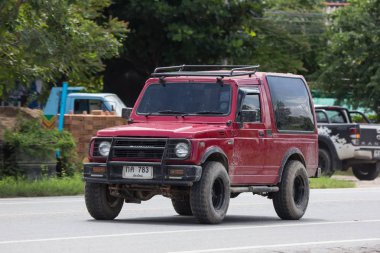 Chiangmai, Tayland - 7 Ağustos 2018: Özel araba, Suzuki Caribian. Fotoğrafa yol no.1001 8 km şehir merkezine Chiangmai, Tayland.
