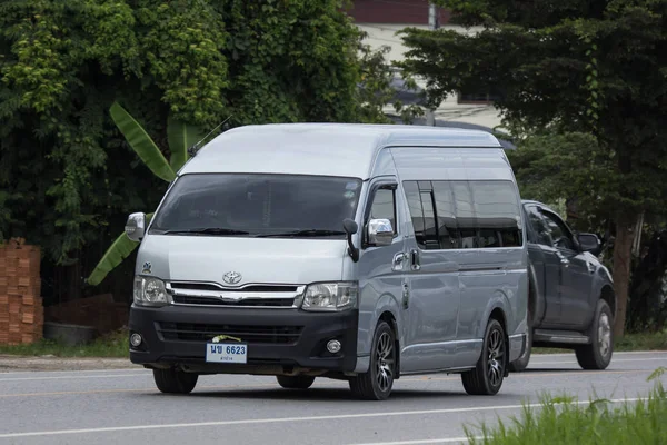 Chiangmai Thailand Augusti 2018 Privat Toyota Commuter Van Foto Vägen — Stockfoto