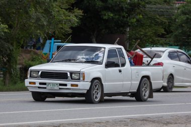Chiangmai, Tayland - 7 Ağustos 2018: Özel Old pikap araba, Mitsubishi siklon. Yol no.1001, Chiangmai iş alanı 8 km.