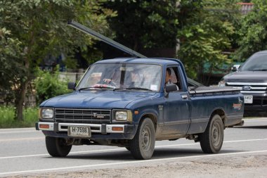 Chiangmai, Tayland - 1 Eylül 2018: Özel eski pikap araba, Toyota Hilux güçlü X. Yol no.1001, Chiangmai şehir merkezine 8 km.