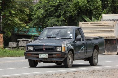 Chiangmai, Tayland - 1 Eylül 2018: Özel Old pikap araba, Mitsubishi siklon. Yol no.1001, Chiangmai iş alanı 8 km.