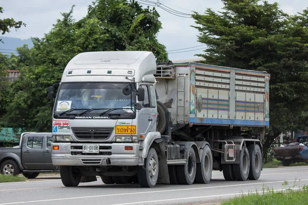 Chiangmai Tailândia Setembro 2018 Private Old Nissan Cargo Truck Foto — Fotografia de Stock