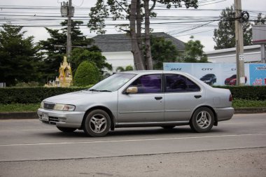 Chiangmai, Tayland - 6 Eylül 2018: Özel eski araba Nissan Sunny. Yol no.1001 Chiangmai iş alanı 8 km.