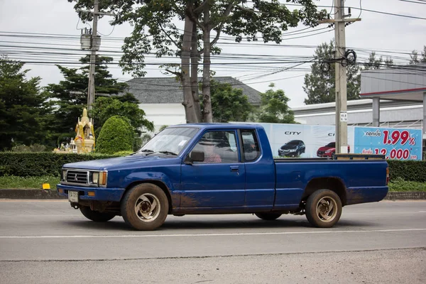 Chiangmai, Tayland - 6 Eylül 2018: Özel Old pikap araba, Mitsubishi siklon. Yol no.1001, Chiangmai iş alanı 8 km.