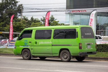 Chiangmai, Tayland - 6 Eylül 2018: Özel eski Nissan Urvan Van araba. Yol no.121 şehir merkezine Chiangmai Tayland hakkında 8 km, fotoğraf.