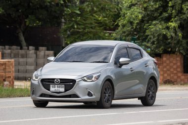 Chiangmai, Tayland - 10 Eylül 2018: Özel Eko Kiralık Mazda 2. Yol no.1001 Chiangmai iş alanı 8 km.