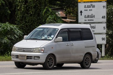 Chiangmai, Tayland - 10 Eylül 2018: Özel Toyota süper limuzin eski Van araba. Yol no.1001, Chiangmai şehir merkezine 8 km.