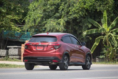 Chiangmai, Tayland - 17 Eylül 2018: Özel araba yeni Honda Hrv şehir Suv otomobil. Yol no.1001 Chiangmai şehir merkezine 8 km.