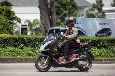 Chiangmai, Tayland - 20 Eylül 2018: Özel Honda motosiklet, Pcx 150. Yol no.1001, Chiangmai iş alanı 8 km.