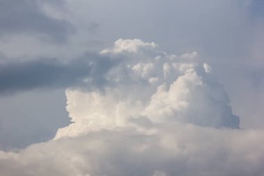 Bulut Scape, tropikal gökyüzü bulut. Tayland gökten gelen yaz sezonu.