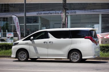 Chiangmai, Tayland - 21 Eylül 2018: Özel Toyota Alphard lüks Van. Fotoğraf Road'da yok 121 hakkında 8 km şehir merkezine Chiangmai Tayland.