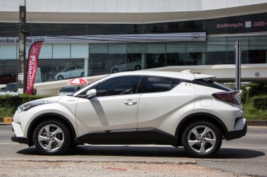 Chiangmai, Tayland - 25 Eylül 2018: Yeni Toyota Chr küçük araba Crossover Suv hibrit araba