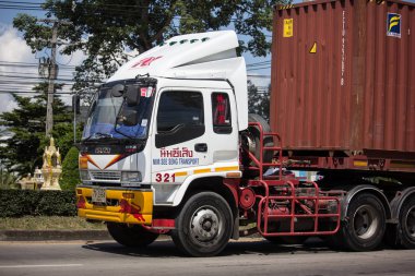Chiangmai, Tayland - 27 Eylül 2018: Kamyon, Nim görmek Seng taşıma 1988 şirket. Fotoğraf Road Hayır 121 hakkında 8 km şehir merkezine Chiangmai, Tayland.