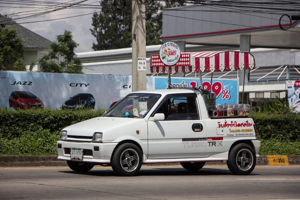 Chiangmai Thajsko Září 2018 Kokosová Zmrzlina Shop Daihatsu Mira Mini — Stock fotografie