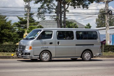 Chiangmai, Tayland - 27 Eylül 2018: Özel eski Nissan Urvan Van araba. Yol no.121 şehir merkezine Chiangmai Tayland hakkında 8 km, fotoğraf.