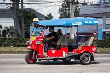 Chiangmai, Tayland - 27 Eylül 2018: Tuk tuk taksi chiangmai hizmet şehir ve civarında. Yol no.121 şehir merkezine Chiangmai Tayland hakkında 8 km, fotoğraf.